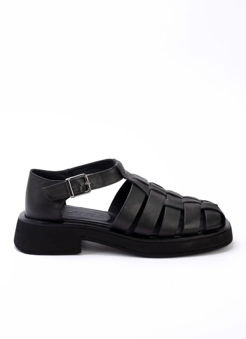 Unisex Fisherman-Sandale aus schwarzem, butterweichem Echtleder mit geschlossener Schuhspitze- und Kappe.