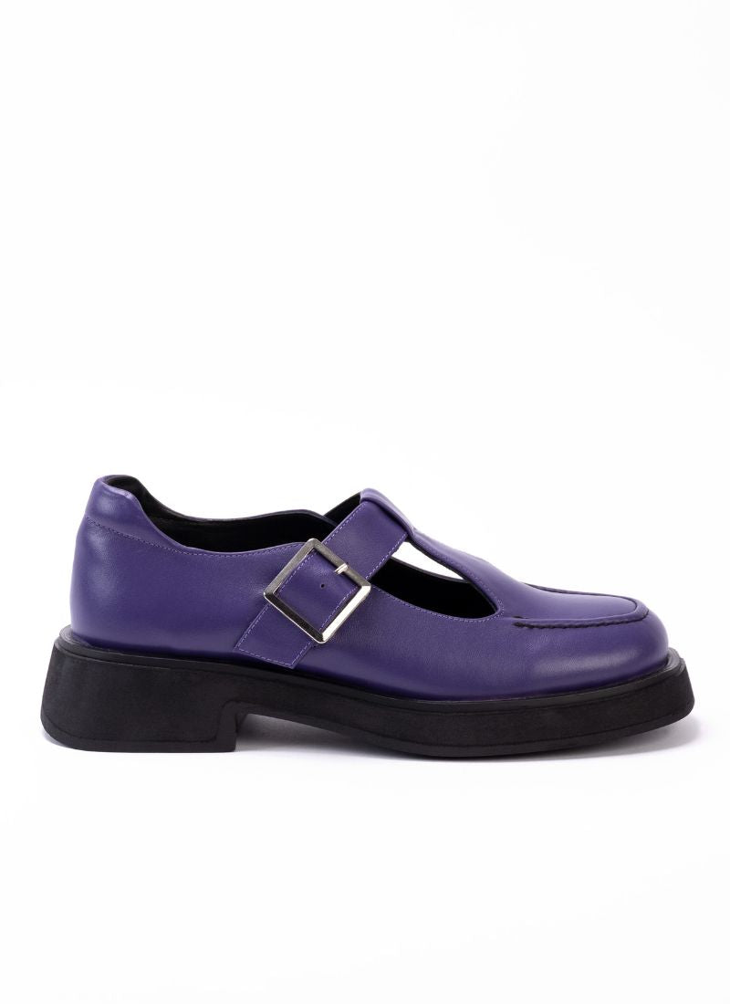 Moderner Mary Jane Schuh aus Leder in knalligem lila