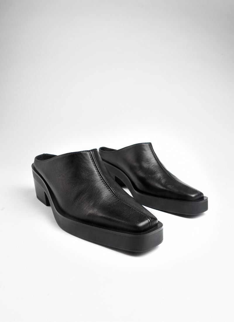Winona Western Mule
