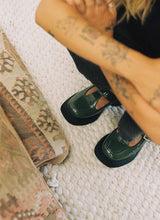 Lade das Bild in den Galerie-Viewer, Marnie Jane