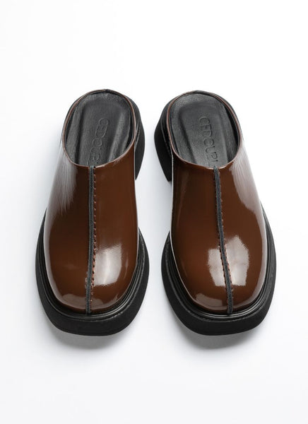 Hochwertiger Unisex-Clog aus Leder in edlem schokobraun