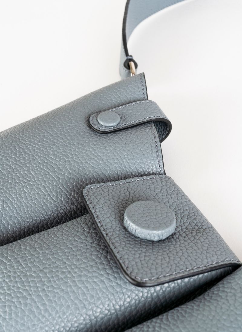 POLLY Pebbled Bag | Leather Crossbody Bag Grey | CEDOUBLÉ